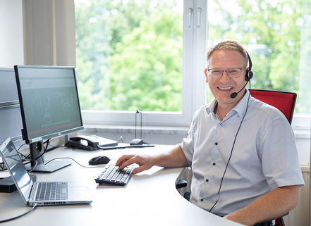 Motive Web Kurzbeschreibung Kontakt 1640x1195px